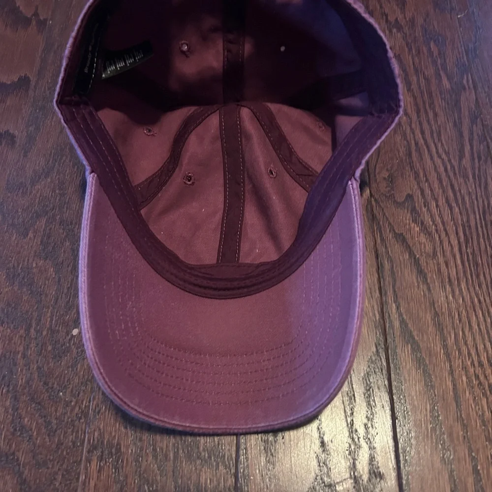 Brandy Melville baseball hat
